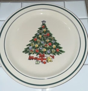 Vintage Christmas Tree 10 1/2 Inch Stoneware Dinner Replacment Plates - Picture 1 of 5