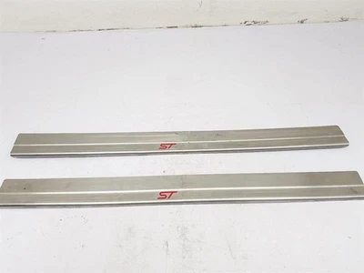 2012-2017 MK7 FORD FIESTA ПЕРЕДНИЙ ПОРОГ ПЛАСТИНЫ КРЫШКИ RH + LH 3 ДВЕРИ ХЭТЧБЕК - Изображение 1 из 4