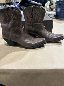 Ariat Lovely Boots Western Size 10B, Full Grain Leather, Side Zip, Women's, - Picture 1 of 18
