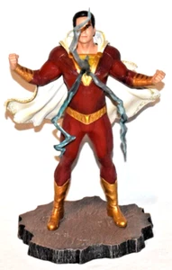 Diamond Select Gallery DC Universe Shazam Movie Version PVC Statue Diorama 11" - Picture 1 of 5
