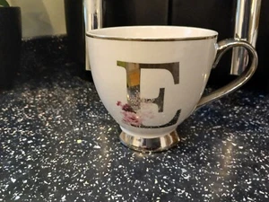 FOX & IVY INITIAL MUG - E - Picture 1 of 2