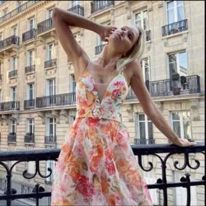 For Love & Lemons Pfingstrose Maxikleid in Koralle XL (US10-12) - Bild 1 von 12