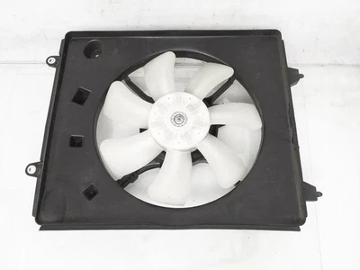 Honda Cr-V 2015-2016 condensador de CA ventilador motor y cubierta 19030-5La-A01 Foto 1 de 4