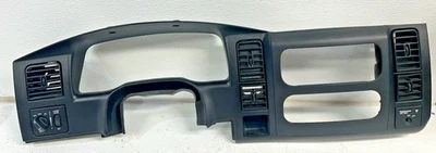 2001-2004 Dodge Dakota speedometer cluster radio heater bezel w dash vents - Image 1 of 4