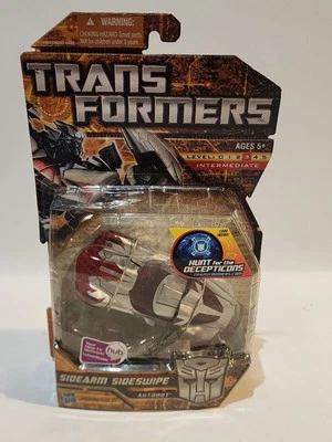 Transformers: Hunt For The Decepticons HFTD Deluxe Class Sidearm Sideswipe  - Image 1 of 4