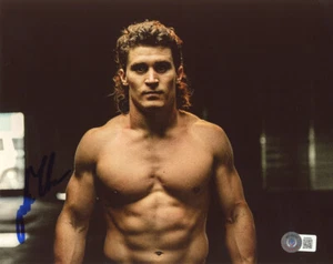 JUSTIN MEDEIROS SIGNED 8x10 PHOTO CELEBRATED CROSSFIT GAMES CHAMPION BECKETT BAS - Picture 1 of 2