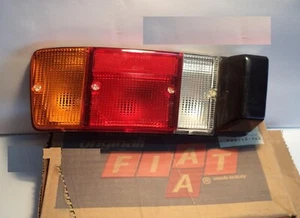 FANALE POSTERIORE SINISTRO COMPLETO PER FIAT 127 900C 1050 >1982 originale FIAT - Imagen 1 de 2
