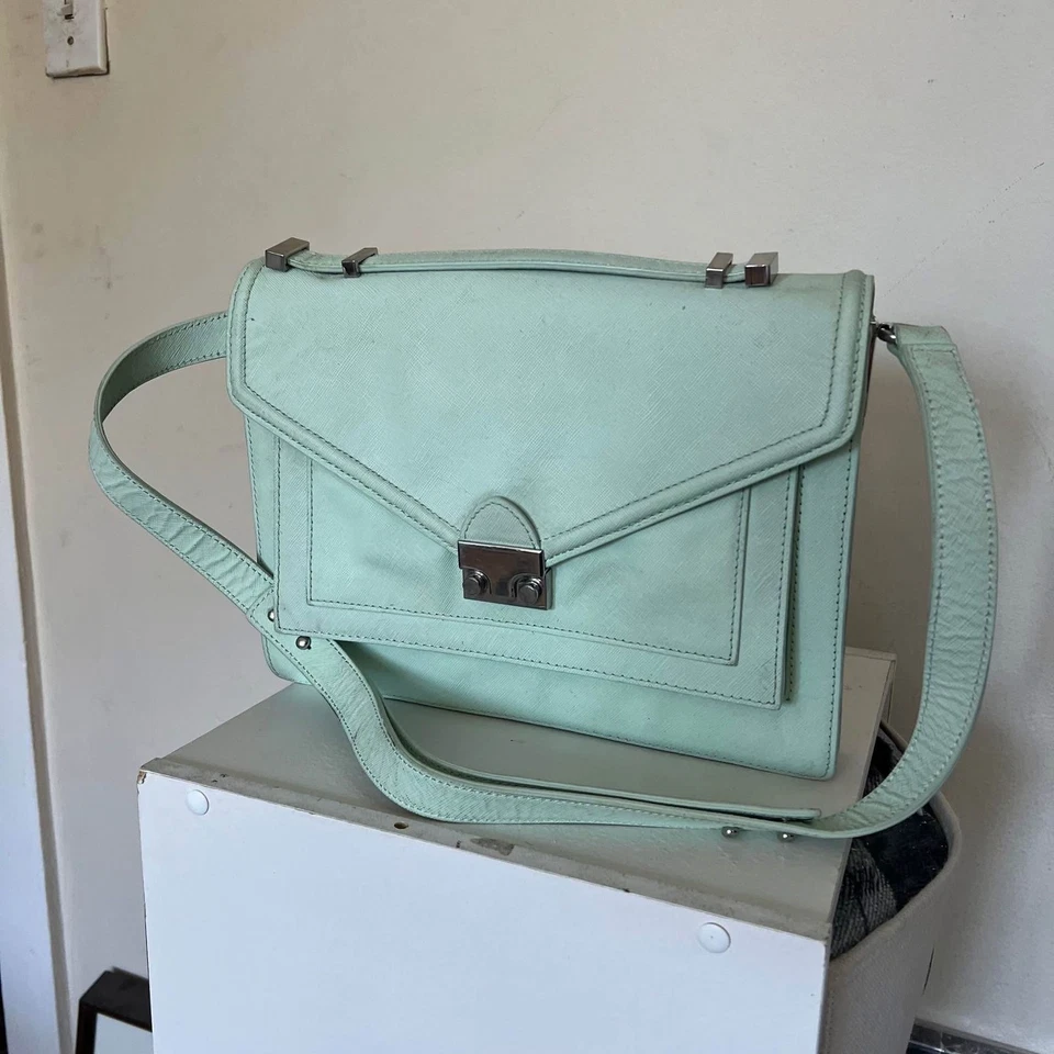 Bolso Cartera Loeffler Randall Cuero Saffiano Verde Como Nuevo Cuero Rider Foto 1 de 1