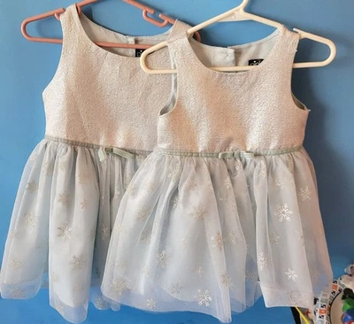 Conjunto de Vestido de Vacaciones Hermana a Juego para Niñas Talla 2T, 4 Brillo Copo de Nieve Azul Plateado Foto 1 de 4