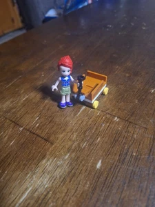 Lego Minifigure Mia with Olive Green Shorts Red Ponytail Friends - Picture 1 of 3