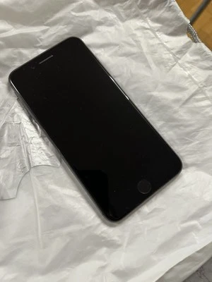 Apple iPhone 8 Plus - 64 GB - Grigio Siderale  (Sbloccato) - Immagine 1 di 4