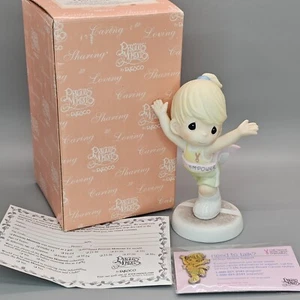 Precious Moments 2005 "Walk Run Empower" w/Box #4001662 - Picture 1 of 7