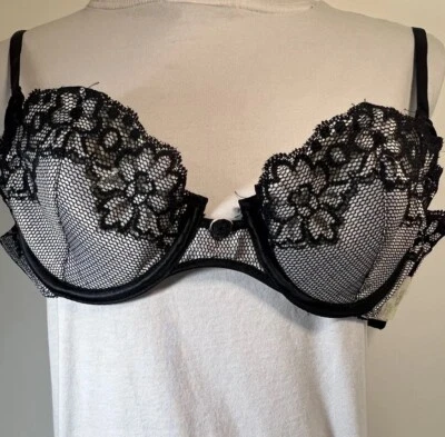 Wonderbra ~ 7608 ~ Ivory Black Lace Underwire Push-Up Bra ~ 34A ~ NO INSERTS - Image 1 of 4