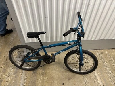 3 bicicletas  Foto 1 de 3