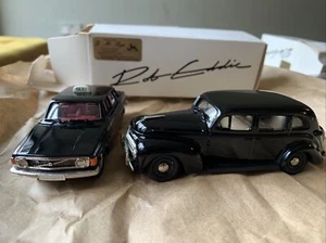 2 X VOLVO TAXI 1/43 WHITE METAL CAR MODEL BY ROB EDDIE 1973 144 GL & 1950 PV831 - Picture 1 of 20