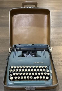 Smith Corona "Silent Super" Schreibmaschine mit Weihnachtskoffer, Top Zustand - Bild 1 von 11