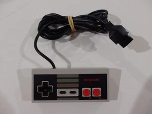 Genuine Nintendo NES Game Controller - Official Nintendo Lot 1 - Picture 1 of 2