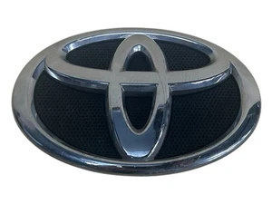 2010-2011 Toyota Camry Front Grille Chrome Emblem Logo 75311-06100 OEM - Foto 1 di 5