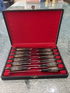 Jezzine Libanon Tafelmesser Feuervogel Phönix geschnitzt Horn Messing Intarsien 12er Set - Bild 1 von 6