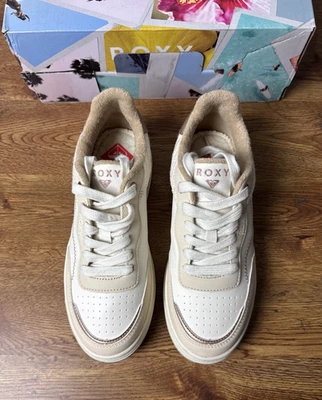 Roxy - 女式 Vivianne 一脚蹬厚底运动鞋,白色,7 码 — 第 1/4 张图片