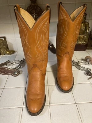 JUSTIN 4184 USA MADE VINTAGE COGNAC COWBOY RANCH RODEO DANCE BOOTS 7 B - Image 1 of 4
