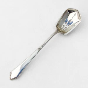 Chateau Thierry Olive Spoon Lunt Sterling Silver 1918 No Mono - Picture 1 of 3