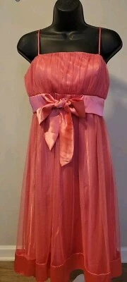 Juliet 时尚鸡尾酒回归伴娘礼服粉色 M 码 — 第 1/4 张图片