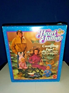 ¡Diversión para acampar en familia The Heart! Mattel 3146 Set - Imagen 1 de 3