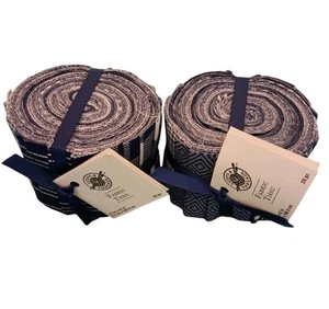 LOOPS & THREADS Jelly Roll blau und weiß 100 % Baumwolle 2,5" x 42" KOSTENLOSER VERSAND - Bild 1 von 2