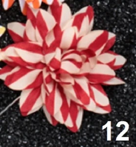 Men Floral lapel pin - Picture 1 of 21