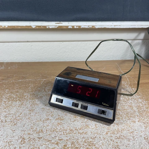 Vintage Sears Tradition Alarm Clock Model #: 47193 - Tested - Works Cover