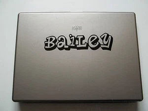 1 x Personalised Name Sticker for Laptops Vinyl Decal Planet Font kids childs - Picture 1 of 3