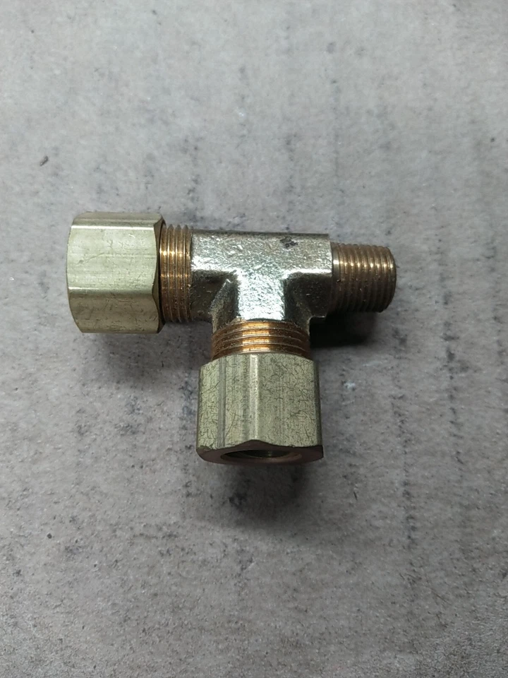 371-06-02-06 Brass 3/8" Compression Pipe Run Tee Fitting x 1/8 Male NPT - Image 1 of 1