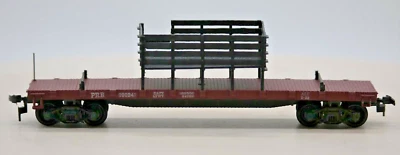 HO Scale Pennsylvania Railroad Flat Car with custom cattle carrier 990242 1:87 - Image 1 of 4