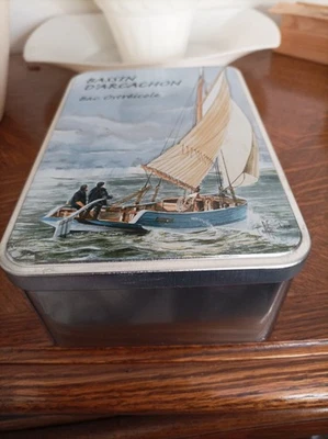 Boite en metal rectangulaire TBE - Photo 1/3