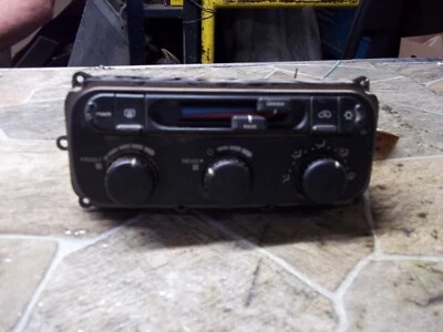 03 2003 DODGE CARAVAN CHRYSLER VOYAGER КОНДИЦИОНЕР УПРАВЛЕНИЯ ОБОГРЕВАТЕЛЕМ  - Изображение 1 из 4