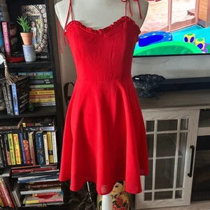Abito rosso floreale Lulus taglia small aderente e svasato - Foto 1 di 7