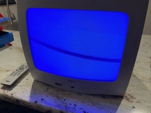 RCA 13” Color CRT TV 13V400T Retro Gaming With Remote 2004 Tested White - Picture 1 of 22