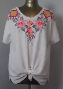 NWT Entro White Embroidered Knit Top Womens Size L Chest 46 V-Neck 311-30586 - Picture 1 of 6