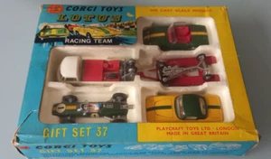 Corgi Gift Set 37 LOTUS Racing Team Gift Set VG original boxed - Picture 1 of 22