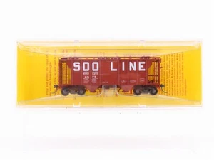 HO Scale Kadee 8010 SOO Line 2-Bay Covered Hopper #6877 - Sealed - Picture 1 of 6