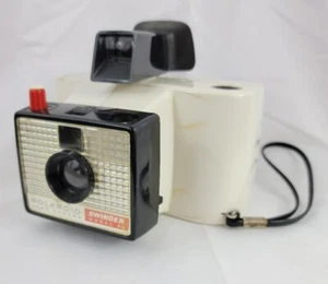 Vintage POLAROID Land Camera Swinger Model 20 with Wrist Strap - NICE!!! - Picture 1 of 5