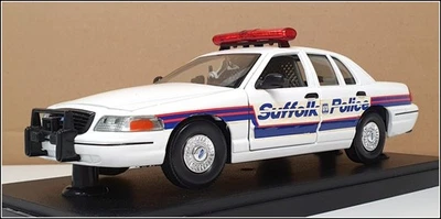 Classic Metal Works 1/24 Scale 26822H - Ford Crown Victoria Police - Suffolk - Image 1 of 4