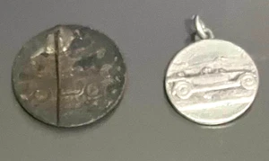 2 Dijes Pin Moneda San Cristóbal Vintage Coche Faetón Dios Viaje Seguridad Modelo T A - Imagen 1 de 6