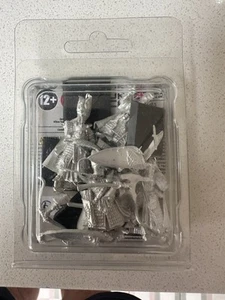 High Elf Nobles 4 x modelos de metal Warhammer the Old World Relanzamiento reciente Set - Imagen 1 de 2