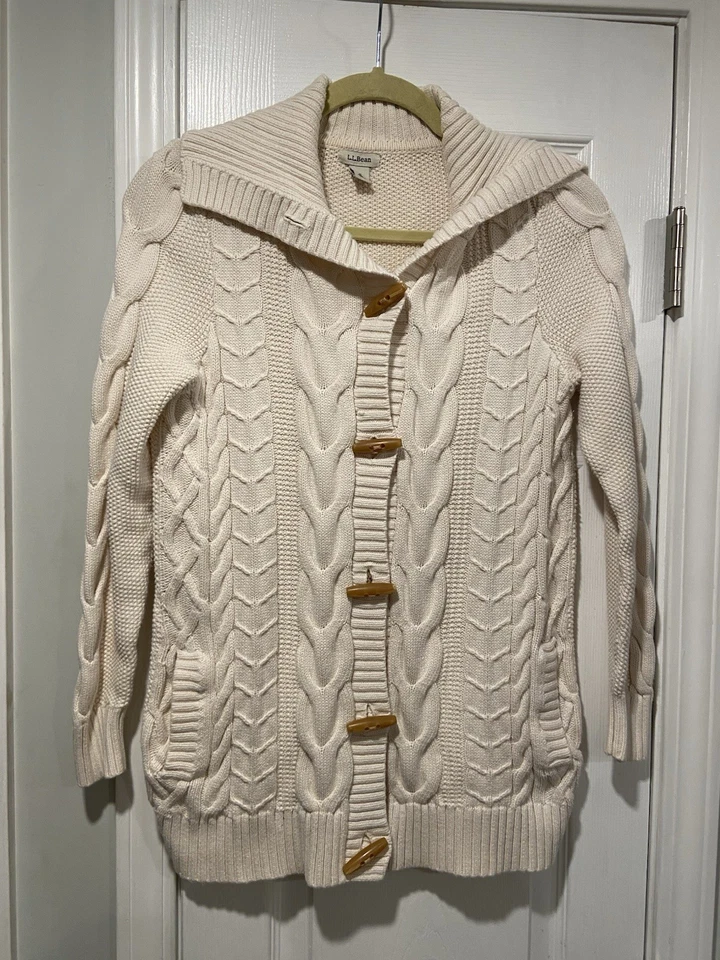 L.L. Cárdigan cuello suéter de algodón con botones de palanca tejido con cable crema talla S Bean Foto 1 de 4
