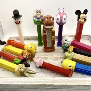 14 Vintage PEZ Spender Set alle funktionsfähig verschiedene Figuren und Größen - Bild 1 von 7
