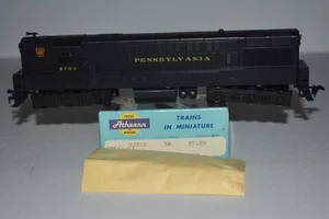 HO Scale Athearn 04305 Pennsylvania GP-7 Diesel Locomotive C53977 - Picture 1 of 3
