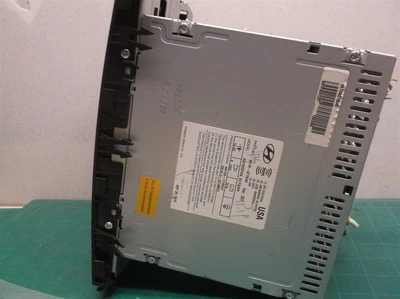 2016 现代圣达菲 CD 卫星收音机 96170-4Z1504X — 第 1/4 张图片