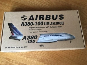AIR FRANCE AIRBUS A380-100 GROSSES MASSIVHARZ MODELL & Getriebe 1/200 Risesoon selten - Bild 1 von 6